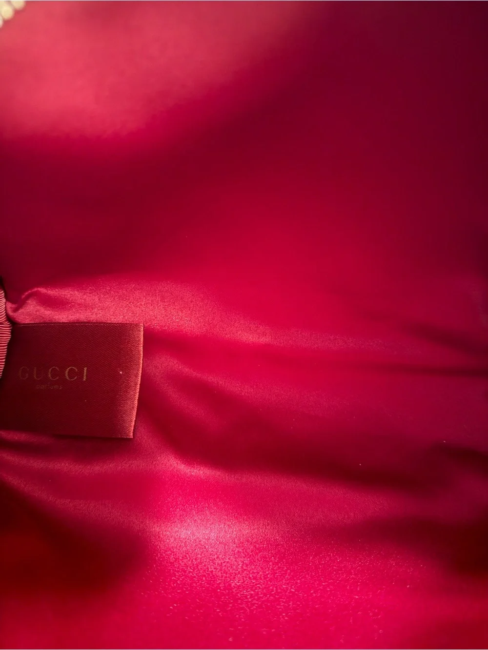 Gucci Red Velvet Beauty Cosmetic Bag GWP VIP item